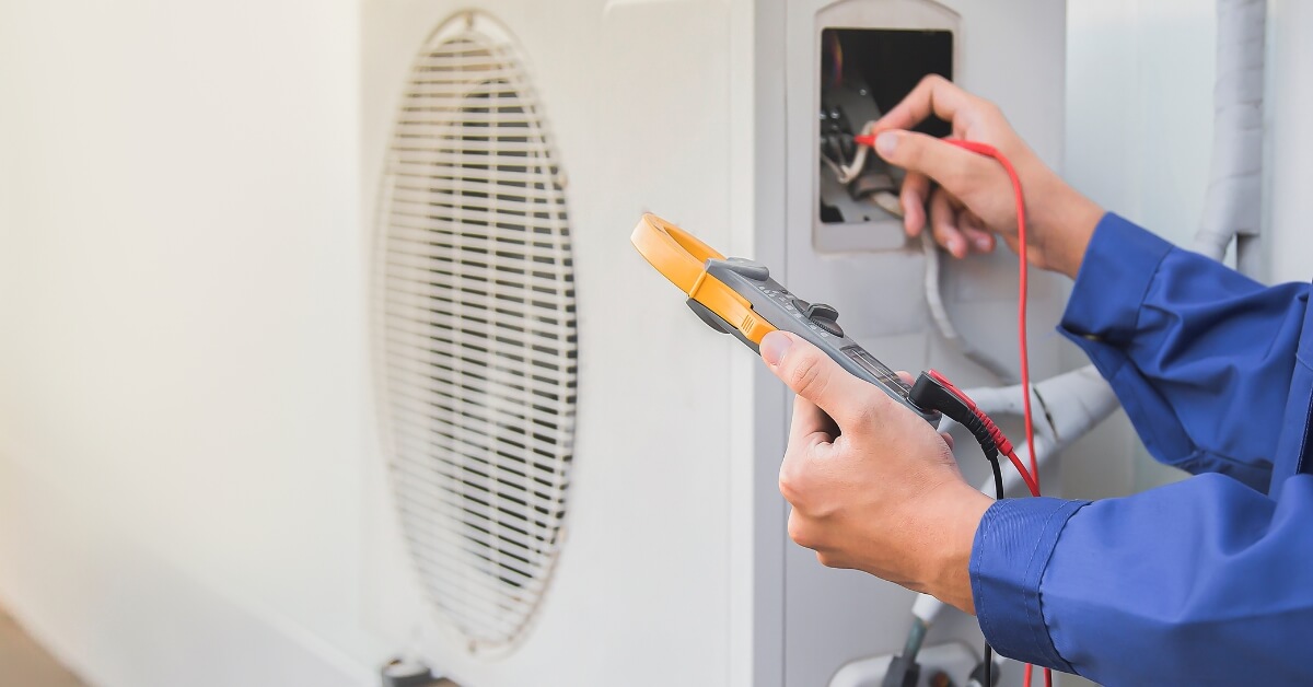 10 Tips for Choosing an HVAC Contractor 2 HVAC Service Technician